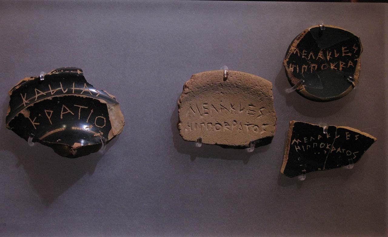 Megakles, syna Hippokrata, musel opustit rodné Athény poté, co byl ostrakizován. Zdroj: Tilemahos Efthimiadis [CC BY 2.0 (https://creativecommons.org/licenses/by/2.0)], via Wikimedia Commons