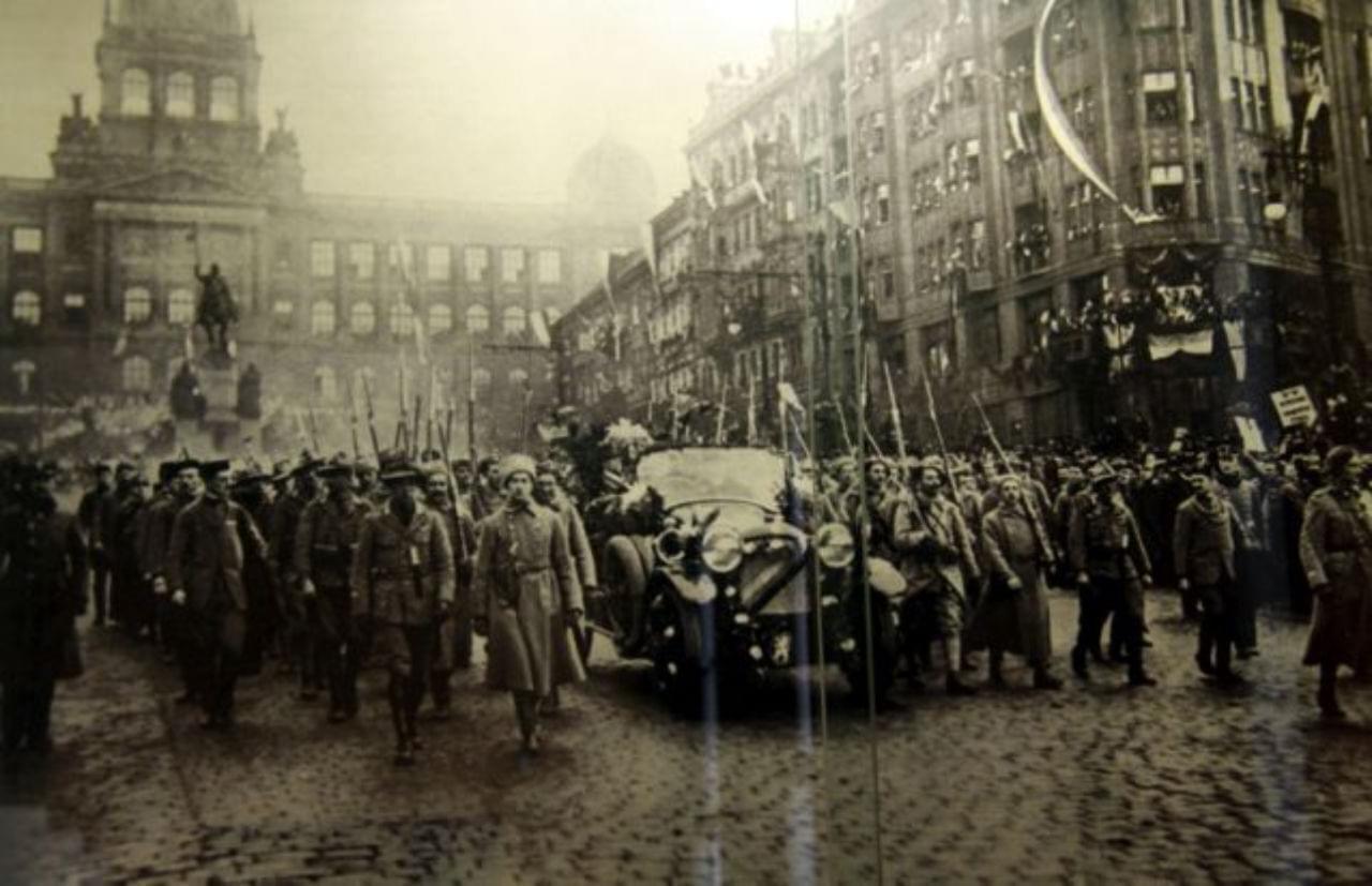 dejiny-na-namesti/pic-01-1280w.jpg