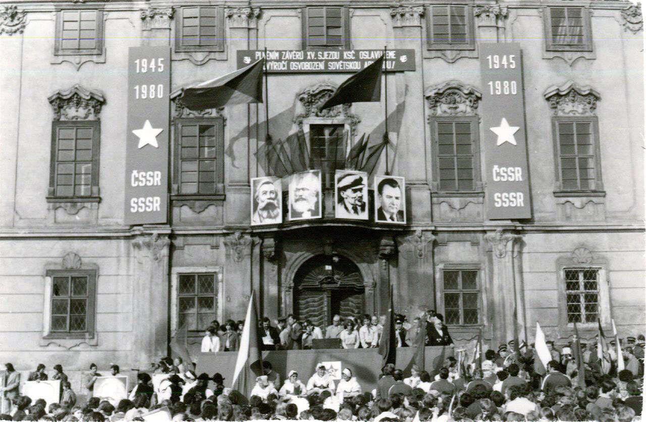 jak-oslavovali-statni-svatek/pic-00-1280w.jpg