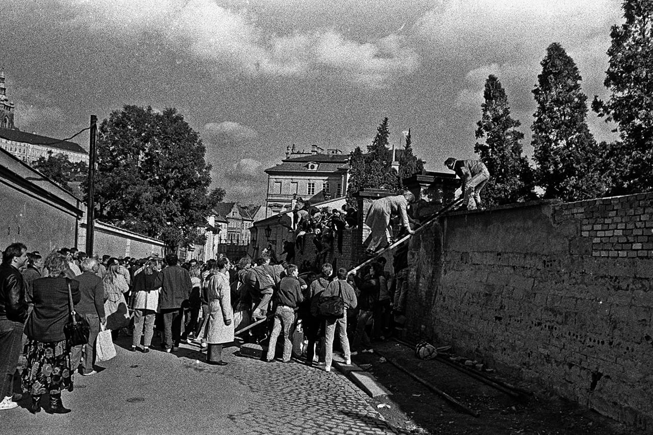 s-trabanty-za-svobodou/pic-01-1280w.jpg